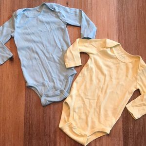 Primary blue & yellow long sleeved onesie, 9-12 mo